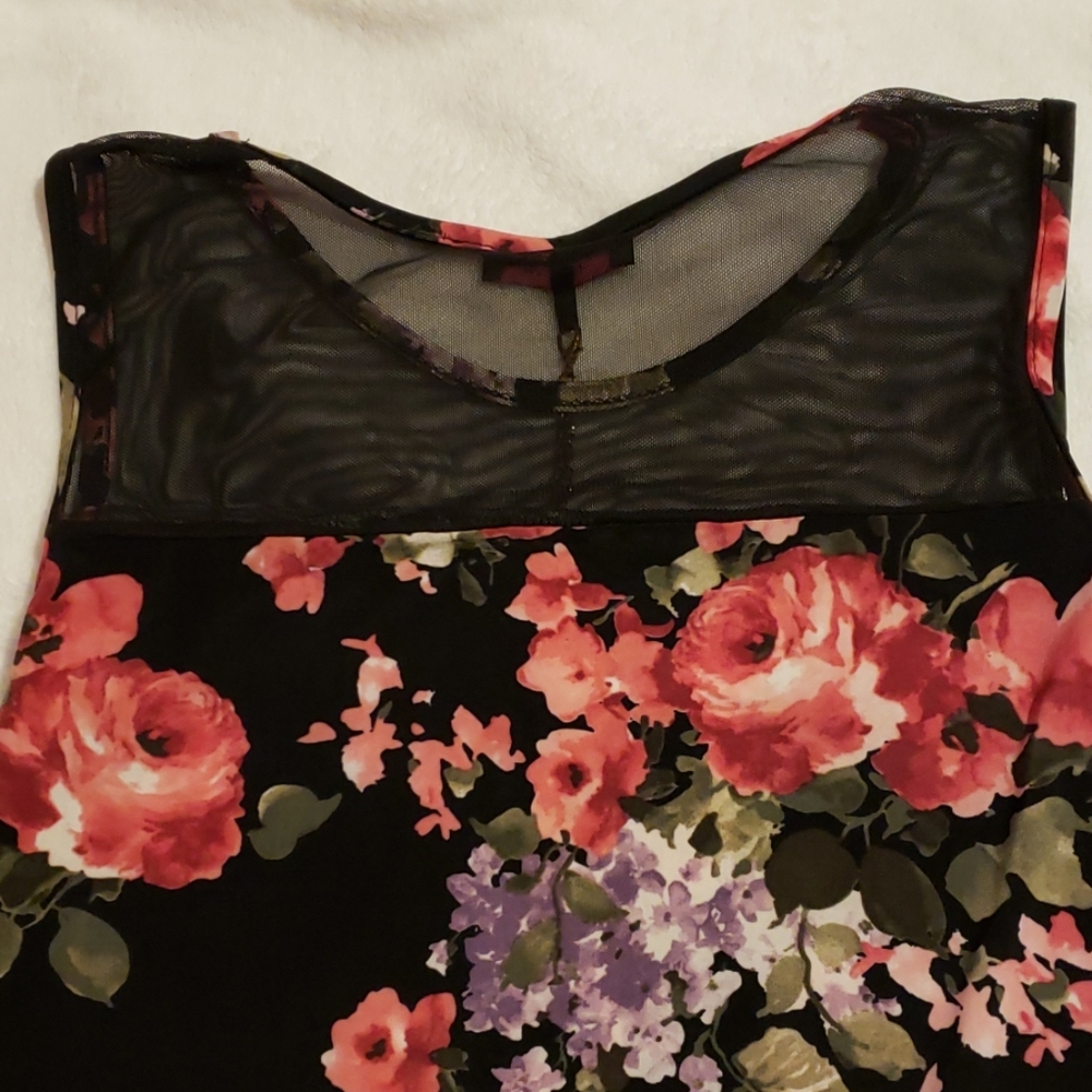 Shirt - Picture 7 of 7